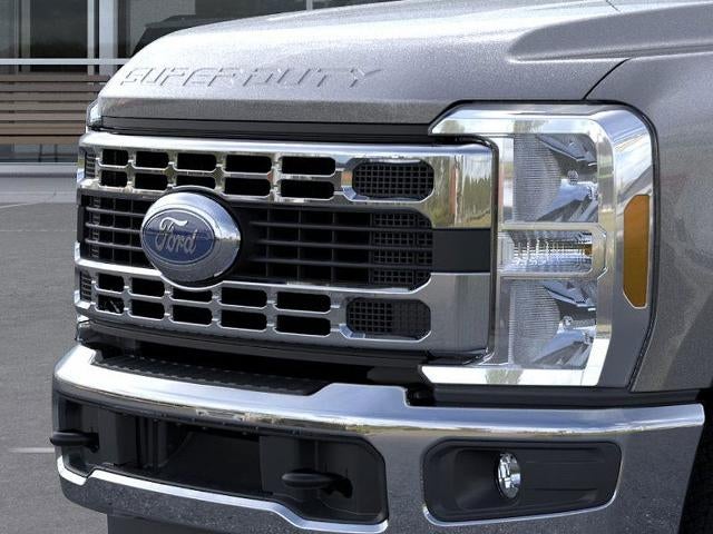 2026 Ford Super Duty F-350® XLT