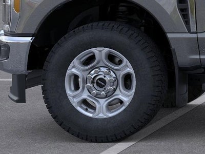 2026 Ford Super Duty F-350® XLT