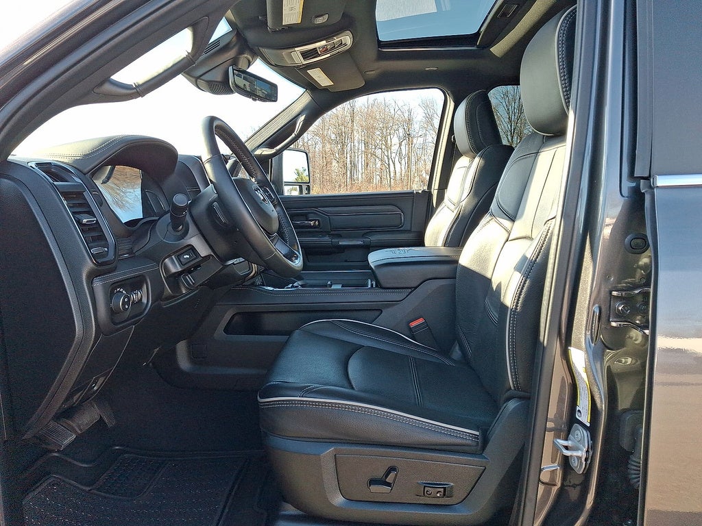 2023 RAM 3500 Limited