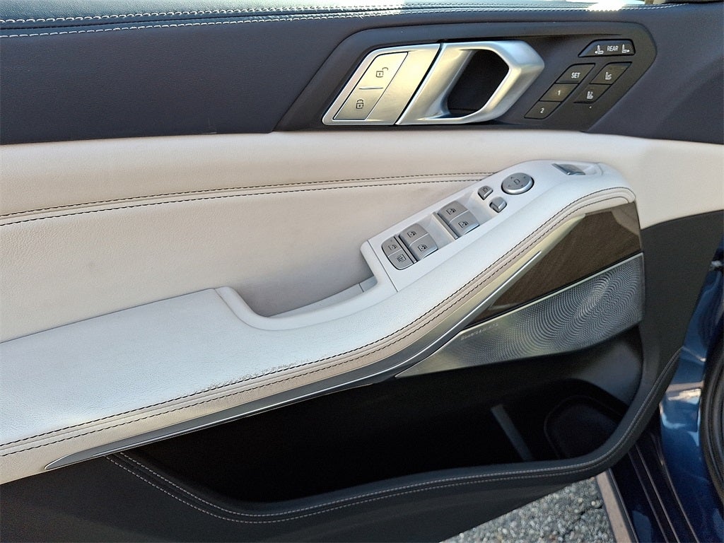 2020 BMW X7 M50i Dynamic Handling, Driving Assistance, Executive, C