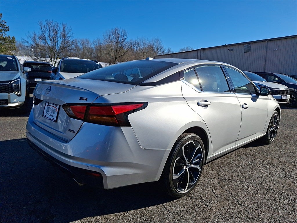 2024 Nissan Altima 2.5 SR