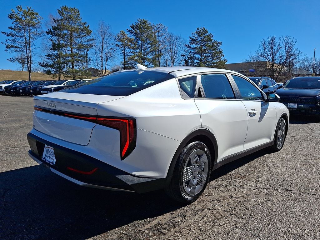 2025 Kia K4 LX