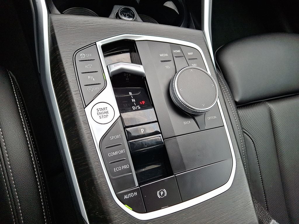 2024 BMW 3 Series 330i xDrive