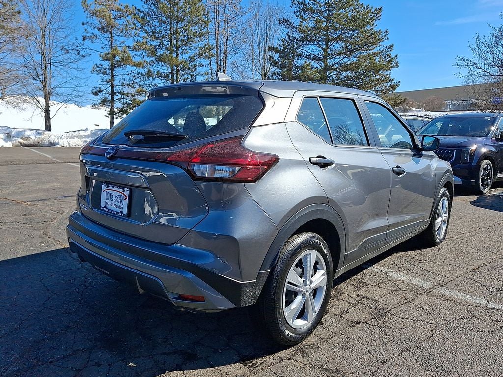2025 Nissan Kicks Play S