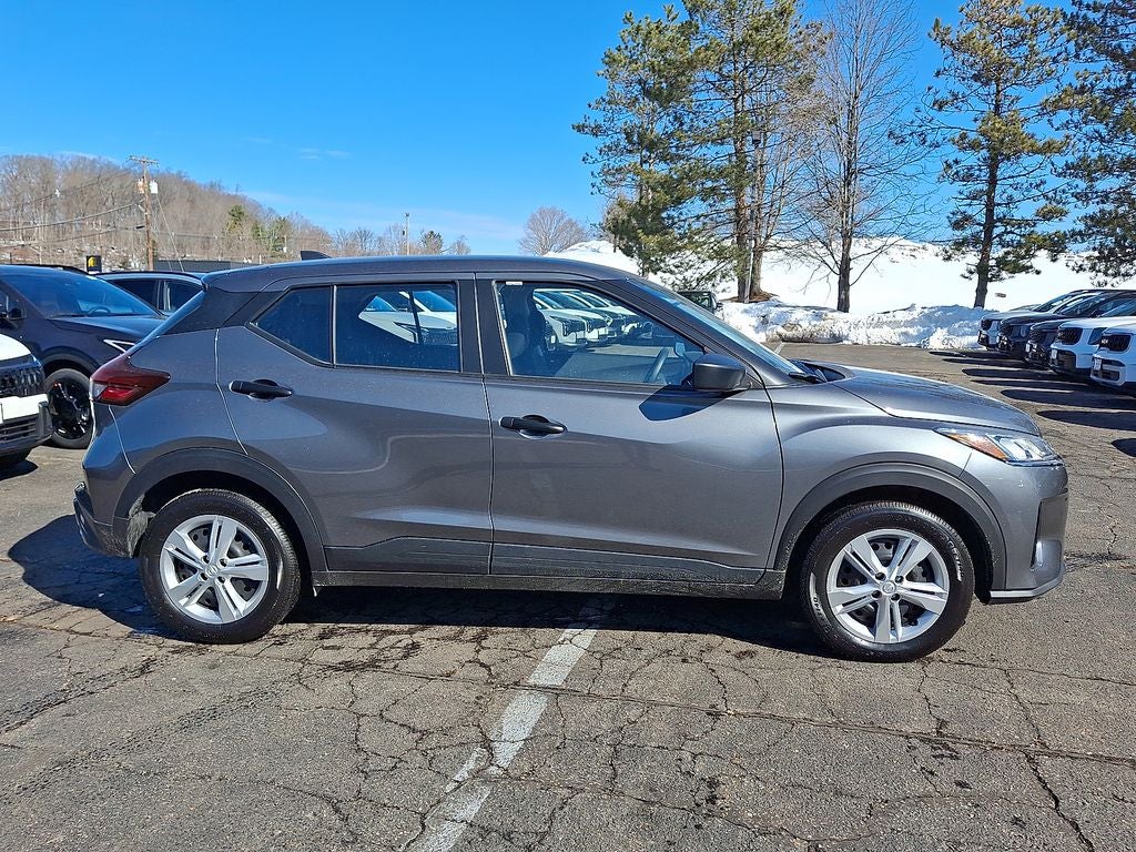 2025 Nissan Kicks Play S
