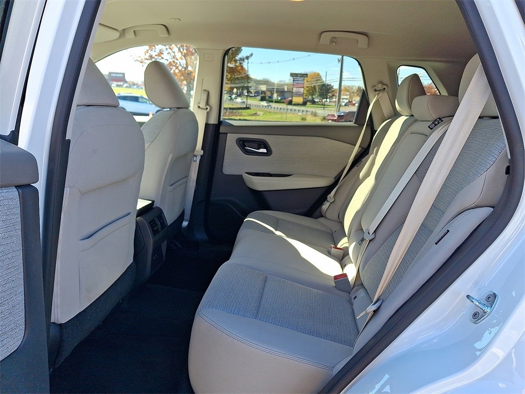 2022 Nissan Rogue SV AWD