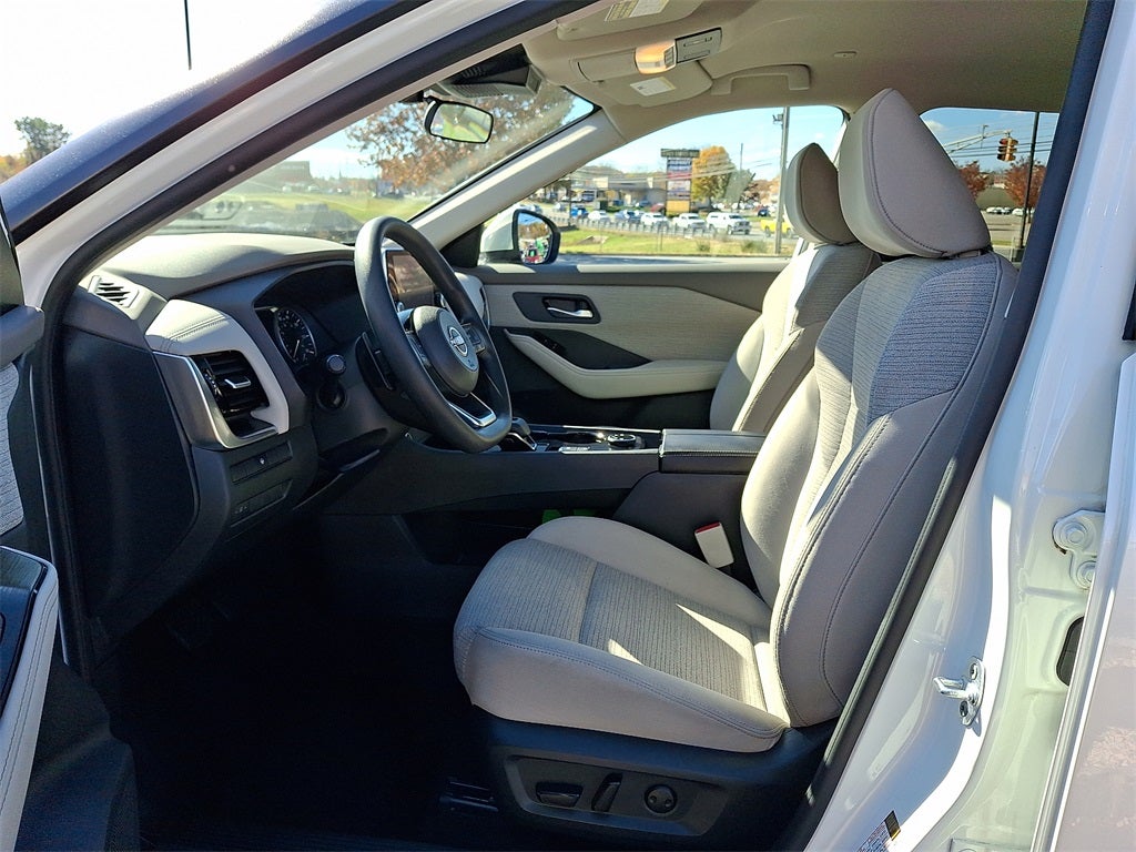 2022 Nissan Rogue SV AWD