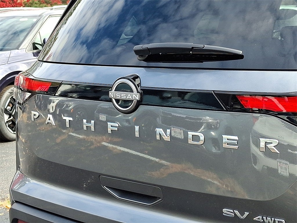2022 Nissan Pathfinder SV 4WD