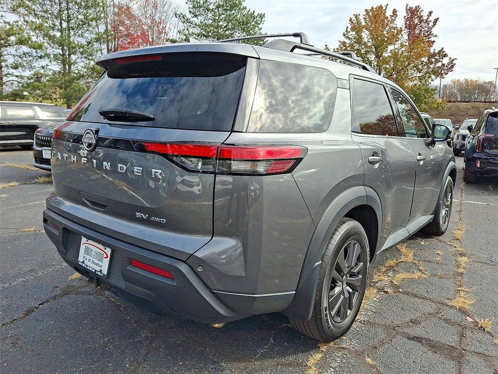 2022 Nissan Pathfinder SV 4WD