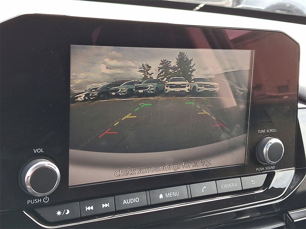 2022 Nissan Pathfinder SV 4WD