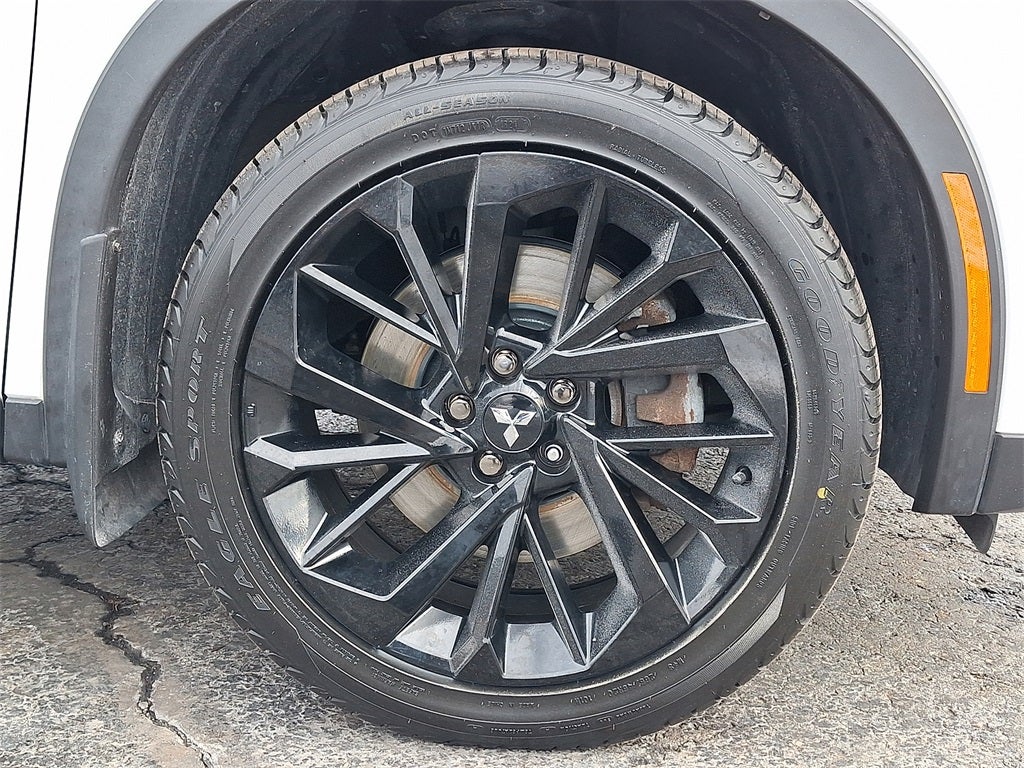 2022 Mitsubishi Outlander Black Edition