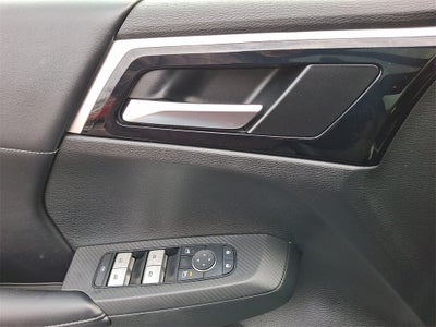 2022 Mitsubishi Outlander Black Edition