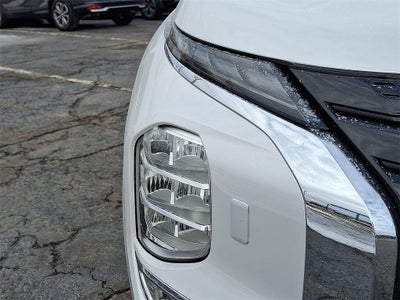 2022 Mitsubishi Outlander Black Edition