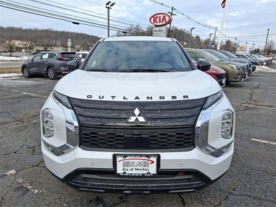 2022 Mitsubishi Outlander Black Edition