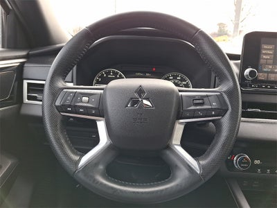 2022 Mitsubishi Outlander Black Edition