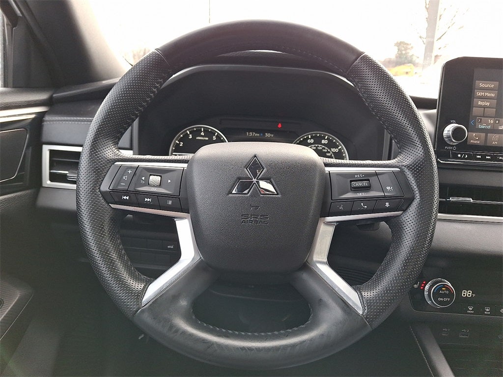 2022 Mitsubishi Outlander Black Edition