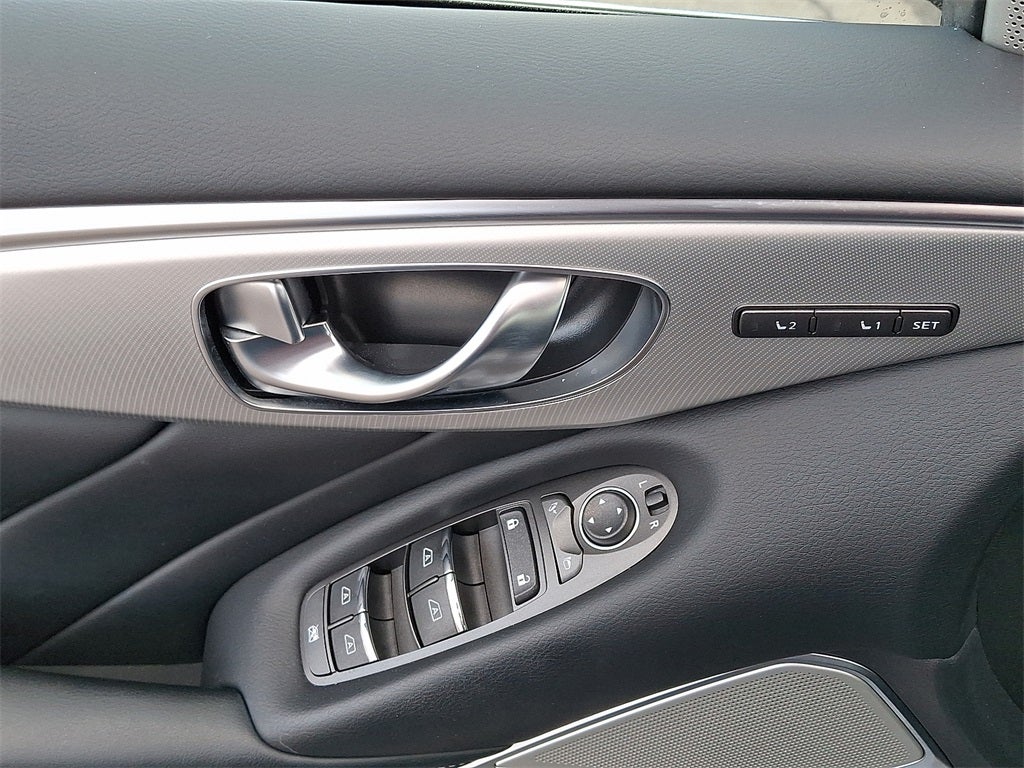 2022 INFINITI Q50 LUXE