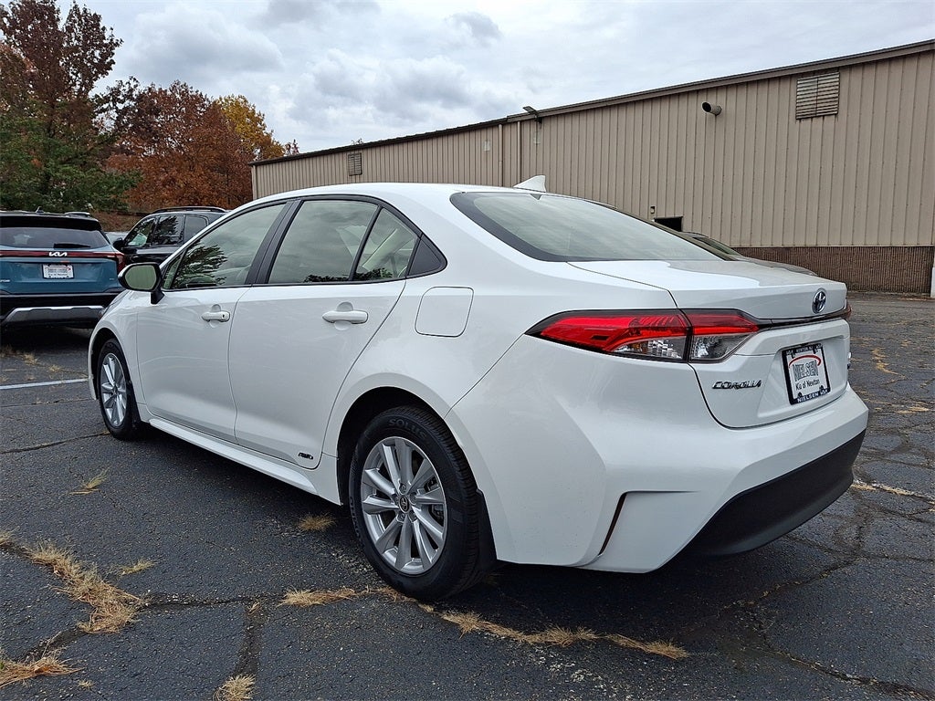 2024 Toyota Corolla Hybrid LE
