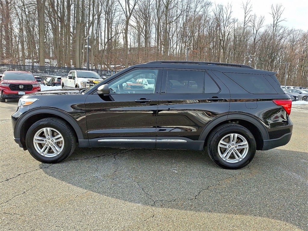 2023 Ford Explorer XLT 4WD