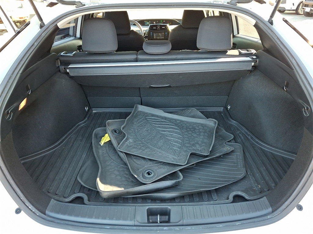 2019 Toyota Prius LE AWD-e