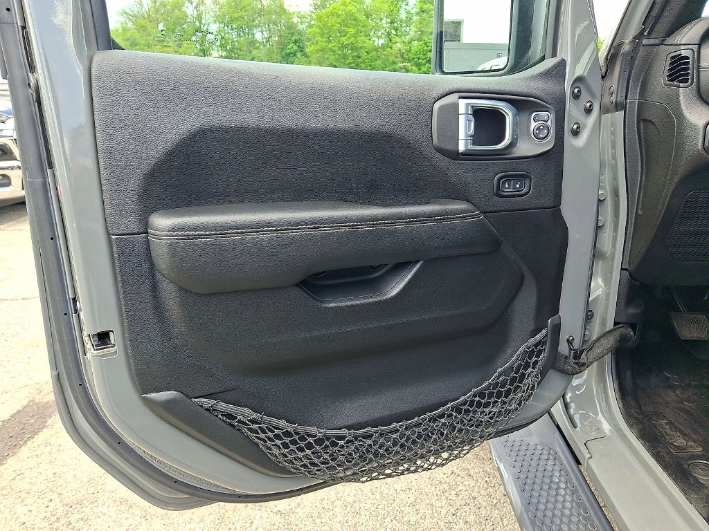 2021 Jeep Wrangler Sahara