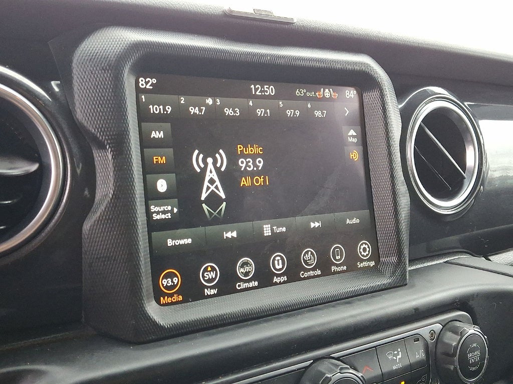 2022 Jeep Wrangler Sahara Altitude