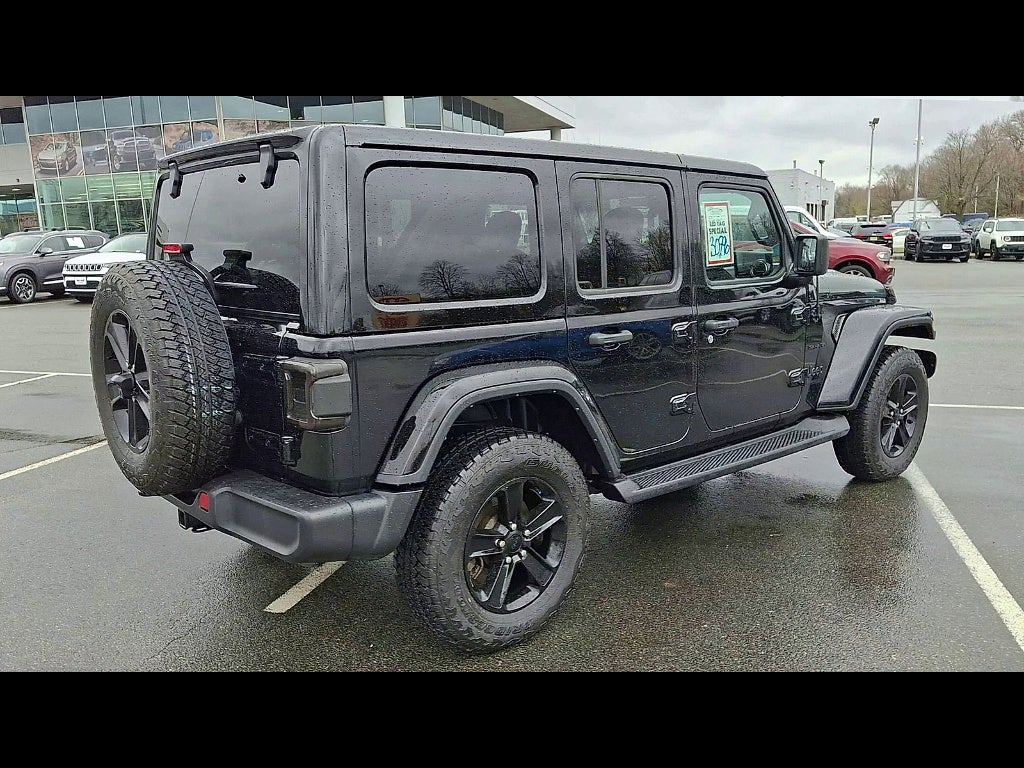 2022 Jeep Wrangler Sahara Altitude