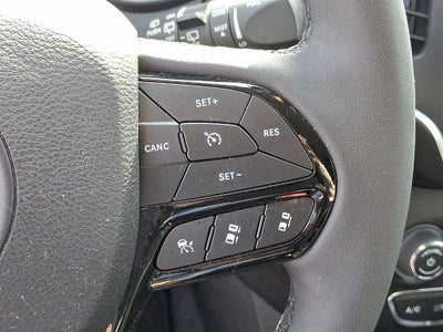 2023 Jeep Cherokee Altitude Lux