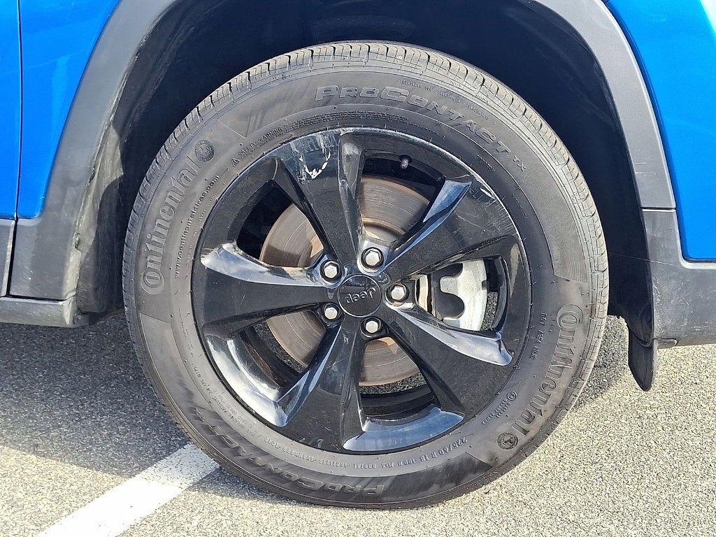 2023 Jeep Cherokee Altitude Lux