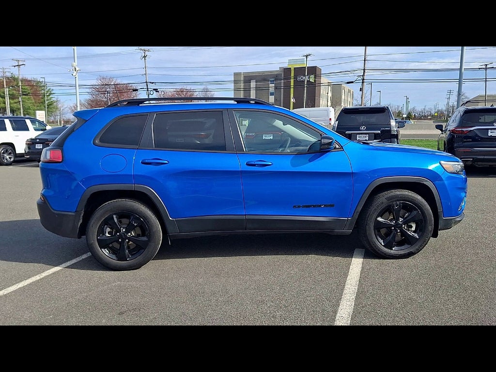 2023 Jeep Cherokee Altitude Lux