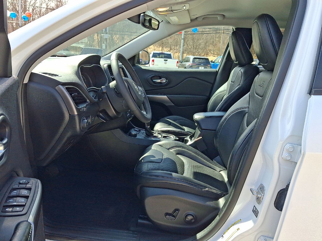 2022 Jeep Cherokee Latitude Lux