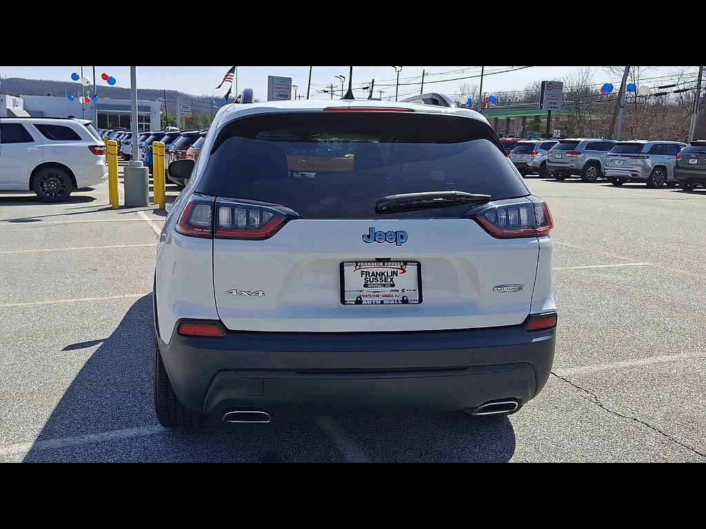 2022 Jeep Cherokee Latitude Lux