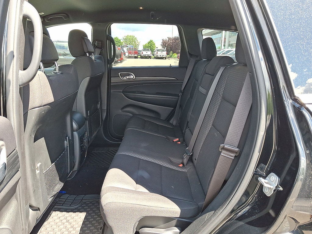 2020 Jeep Grand Cherokee Laredo E