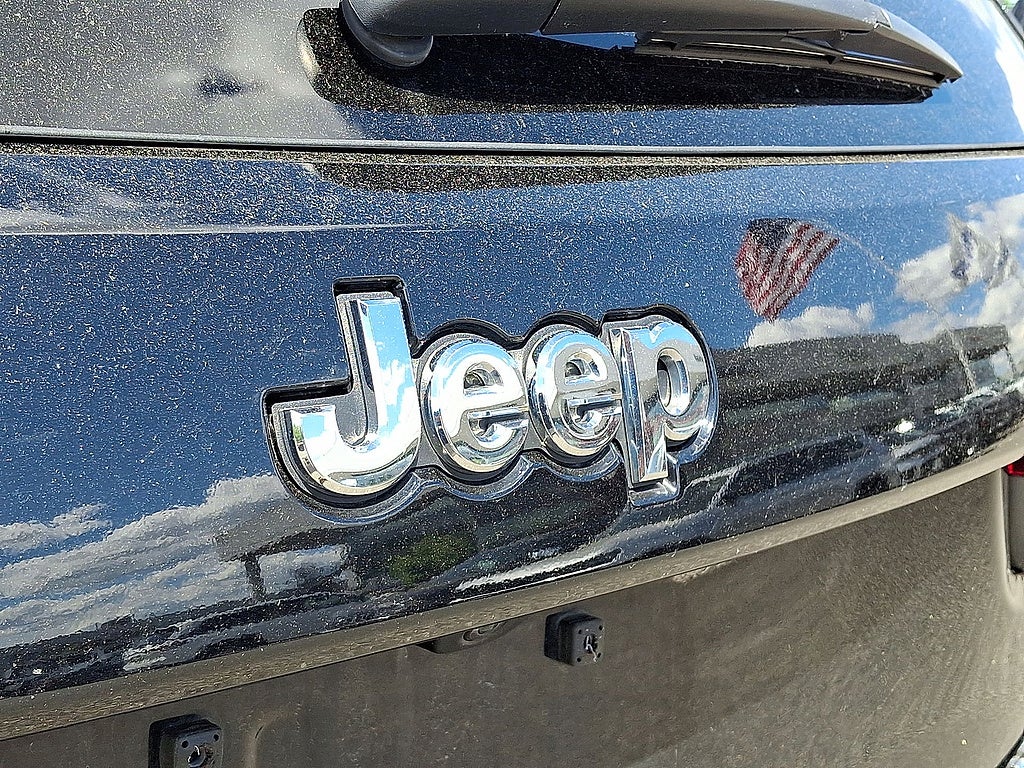 2020 Jeep Grand Cherokee Laredo E