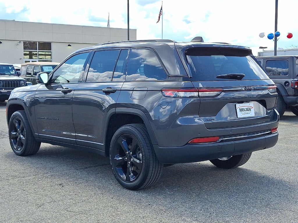 2023 Jeep Grand Cherokee Altitude