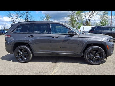 2023 Jeep Grand Cherokee Altitude