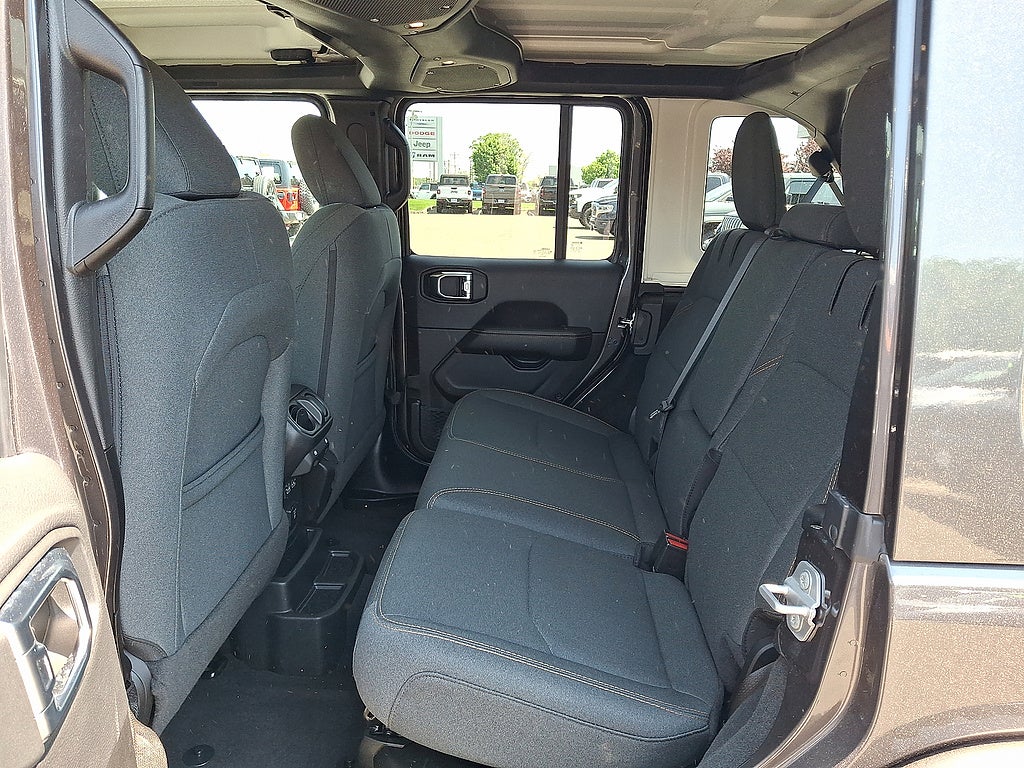 2025 Jeep Wrangler 4xe Sahara 4xe