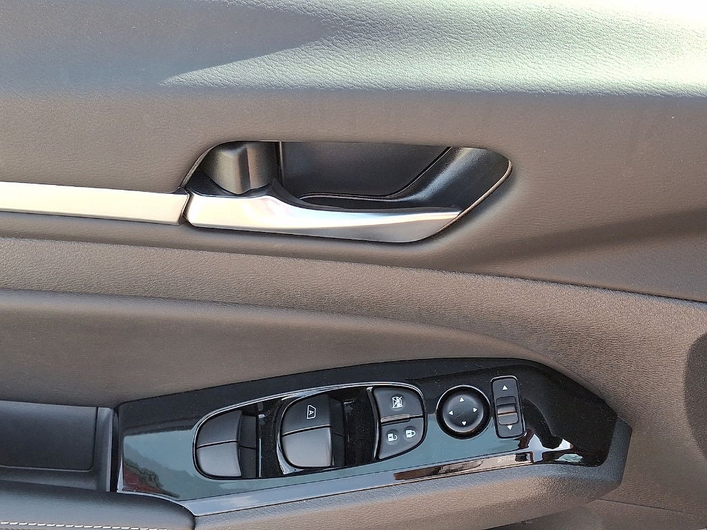 2025 Nissan Altima 2.5 SL