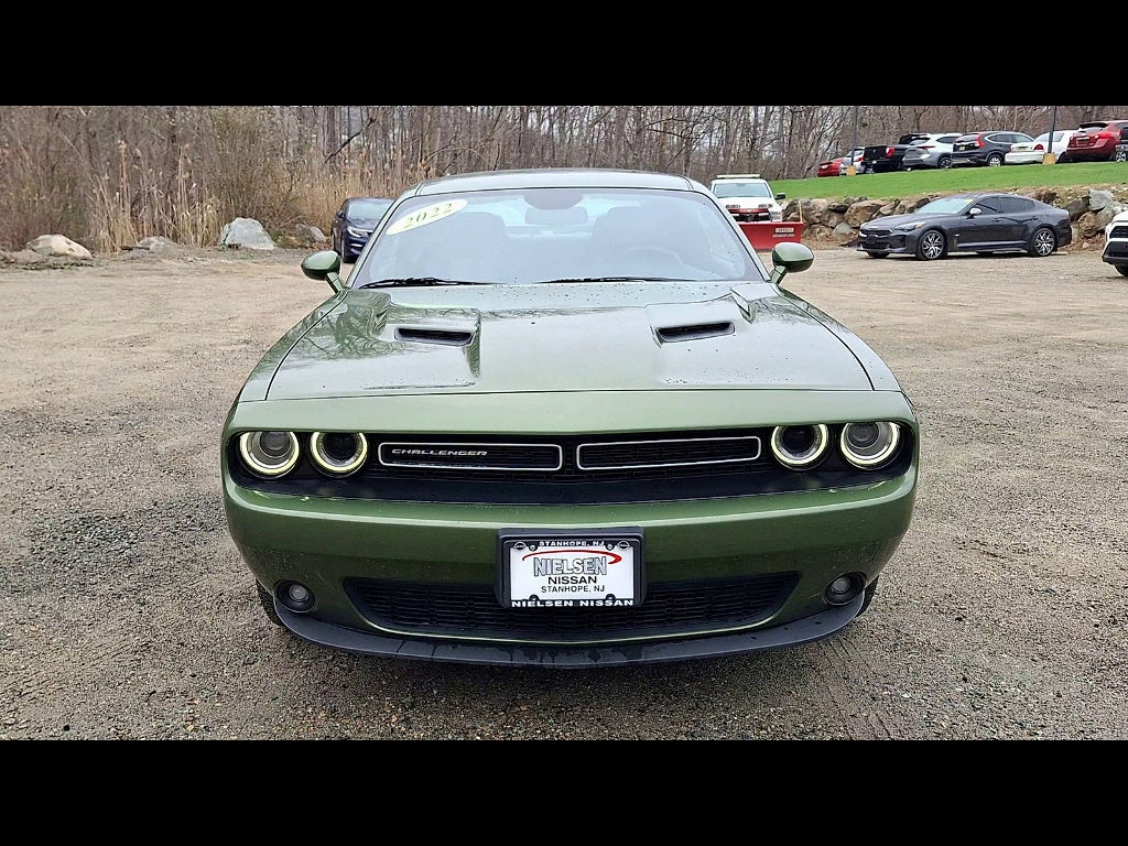 2022 Dodge Challenger SXT