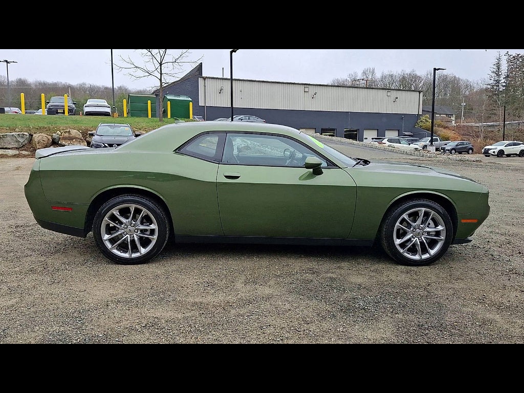 2022 Dodge Challenger SXT