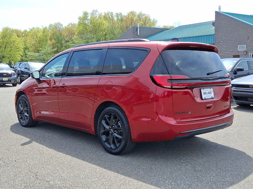 2025 Chrysler Pacifica Limited