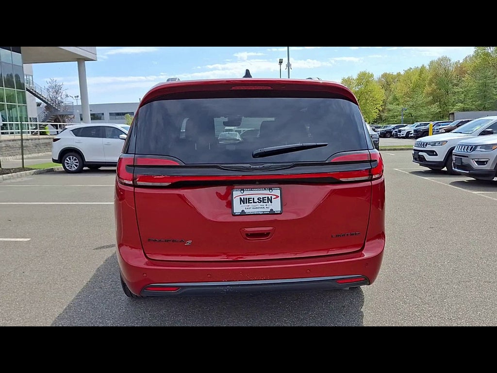 2025 Chrysler Pacifica Limited