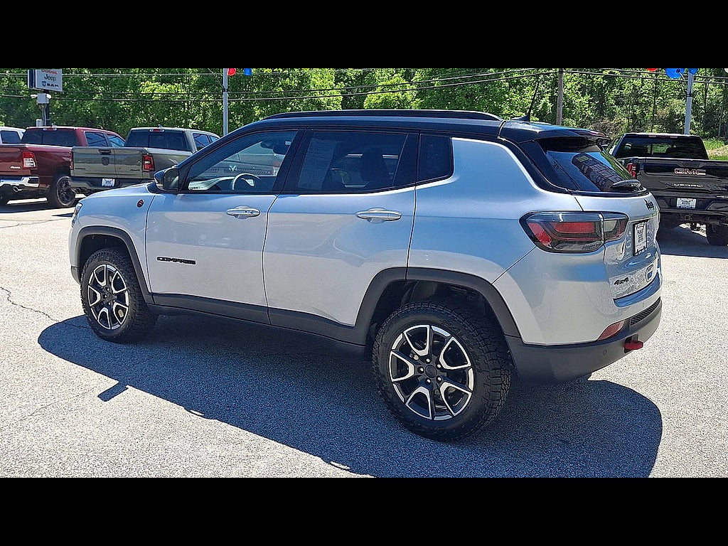 2024 Jeep Compass Trailhawk