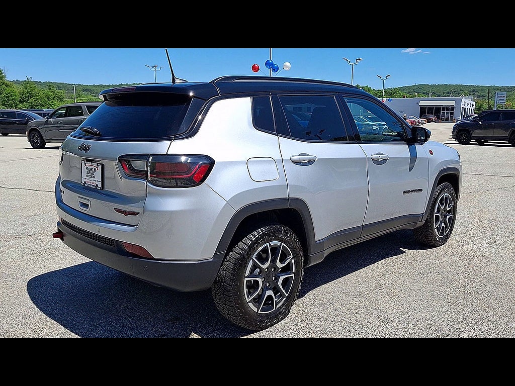 2024 Jeep Compass Trailhawk