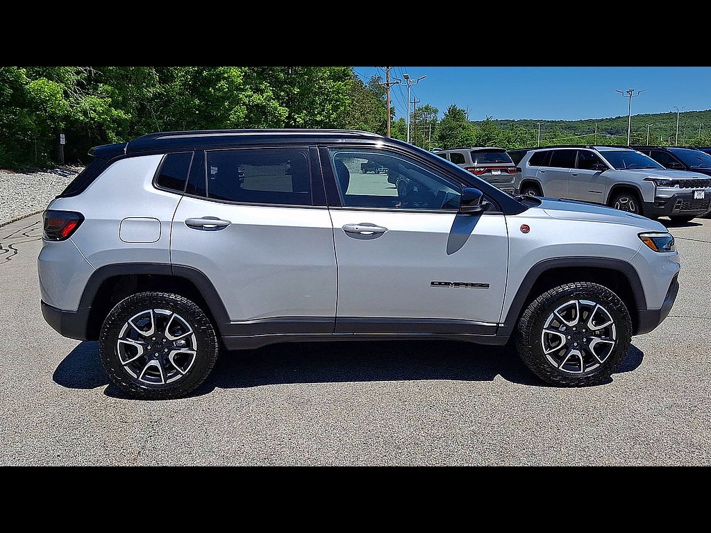 2024 Jeep Compass Trailhawk