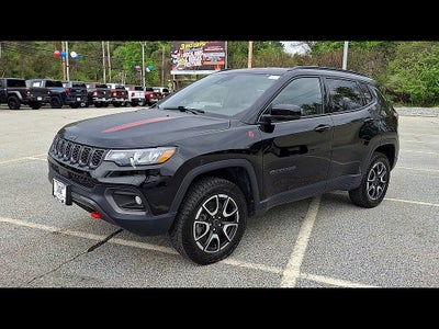 2025 Jeep Compass Trailhawk