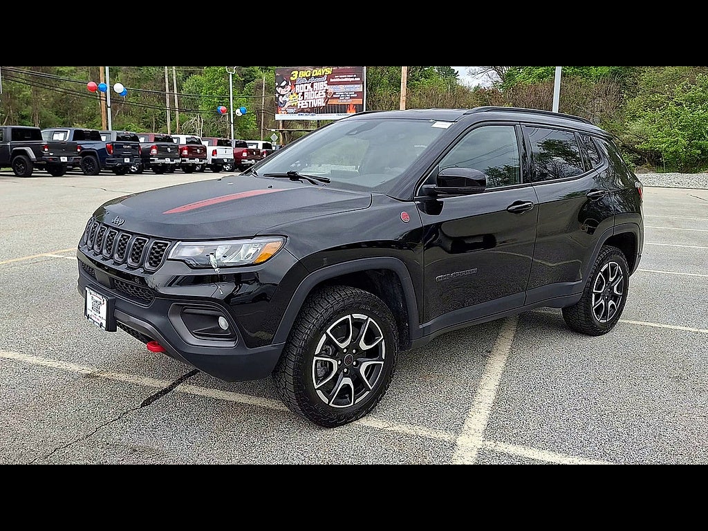 2025 Jeep Compass Trailhawk