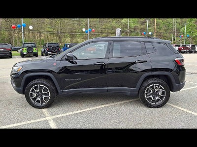 2025 Jeep Compass Trailhawk