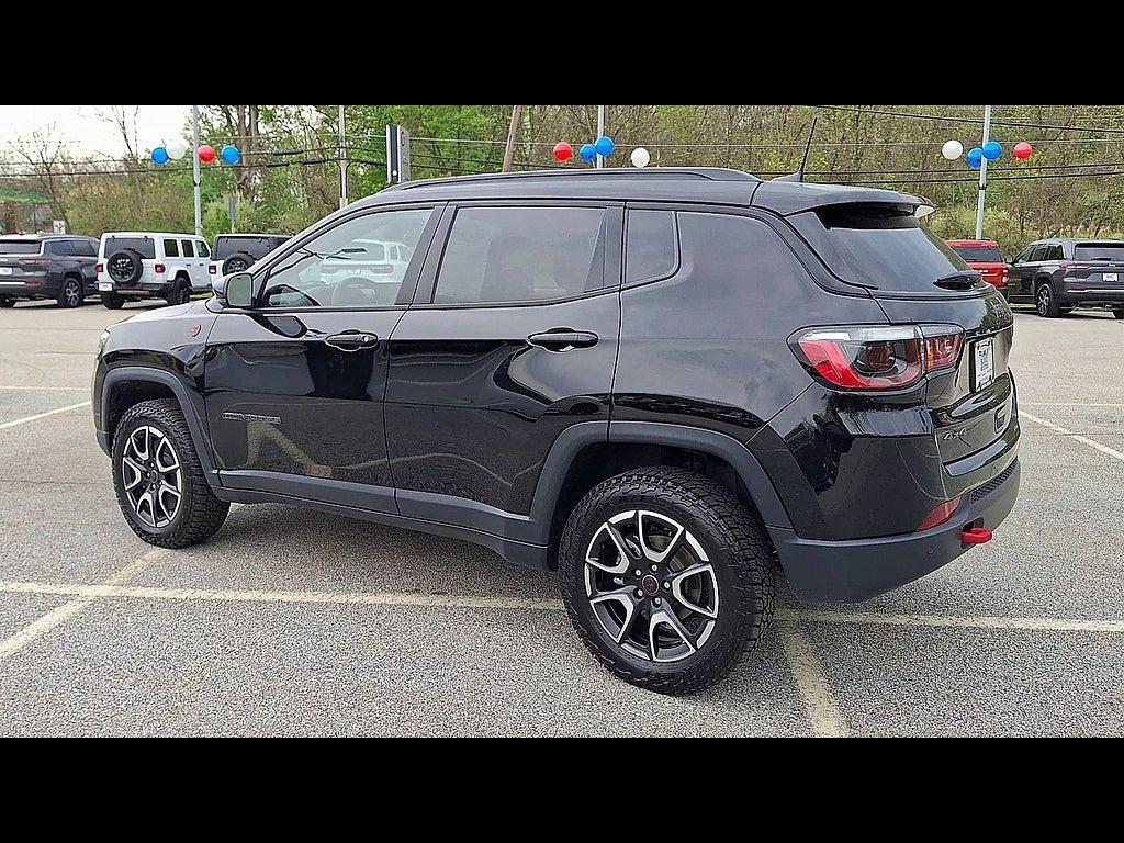 2025 Jeep Compass Trailhawk