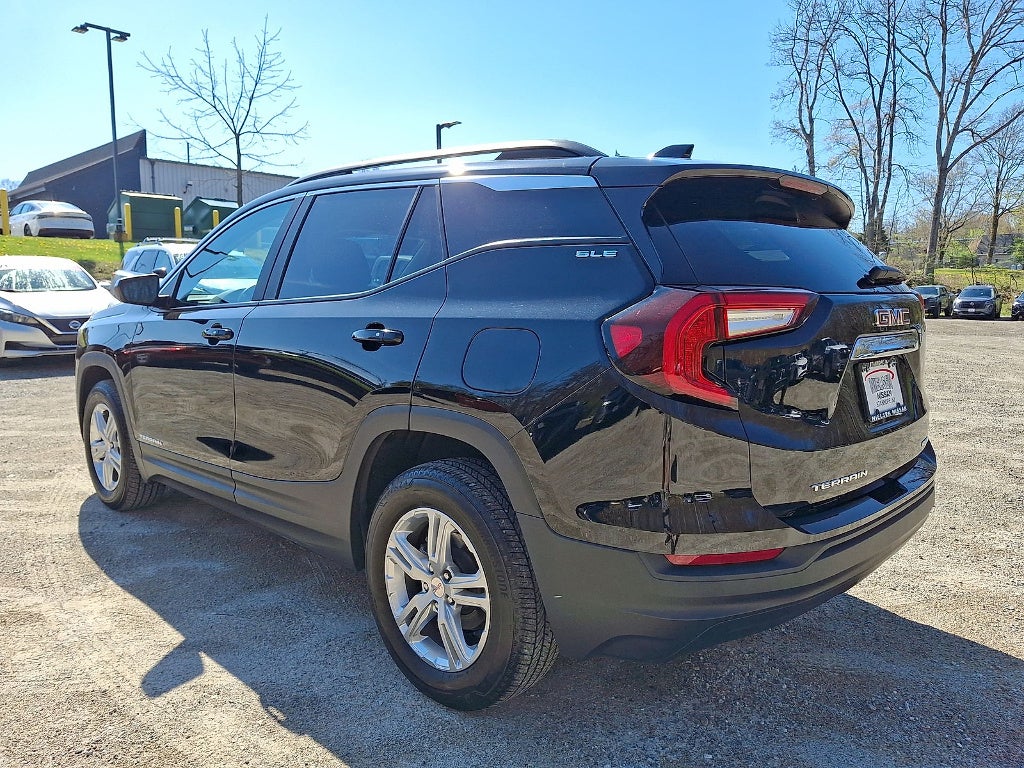 2022 GMC Terrain SLE